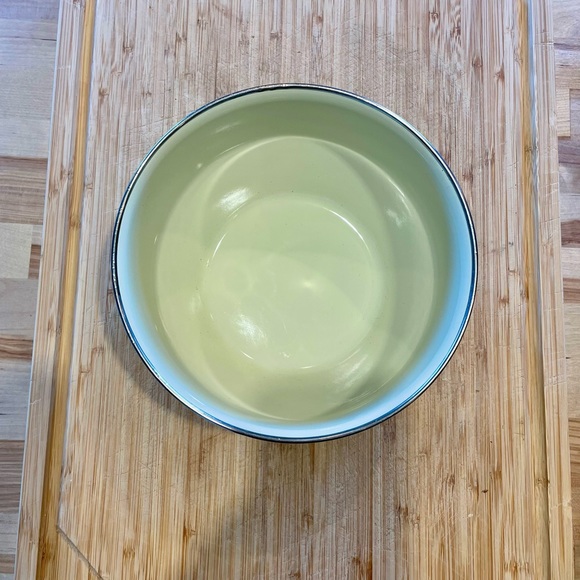 Enamel Nesting Mixing Bowls, Cabernet Pattern by Tabletops Unlimited, Set of 4 - Picture 6 of 9